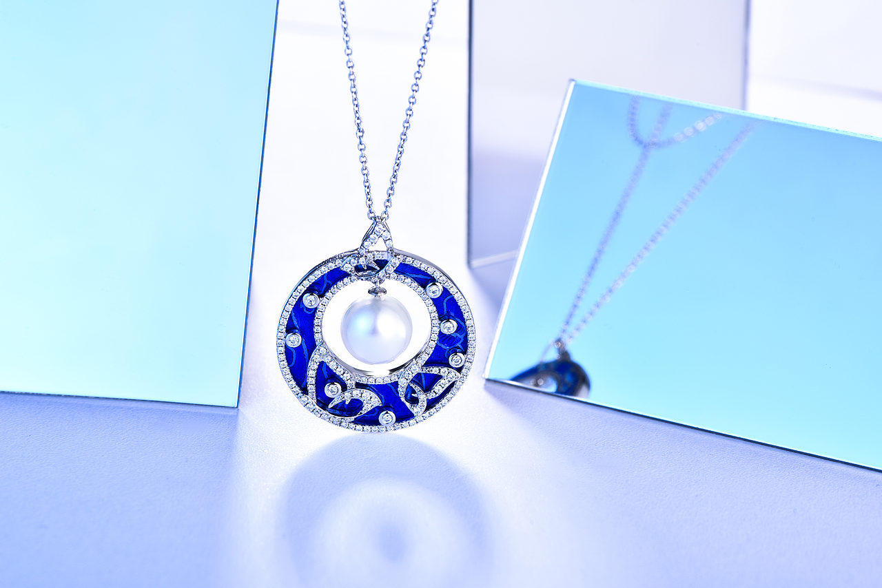 一些很昂贵的珠宝