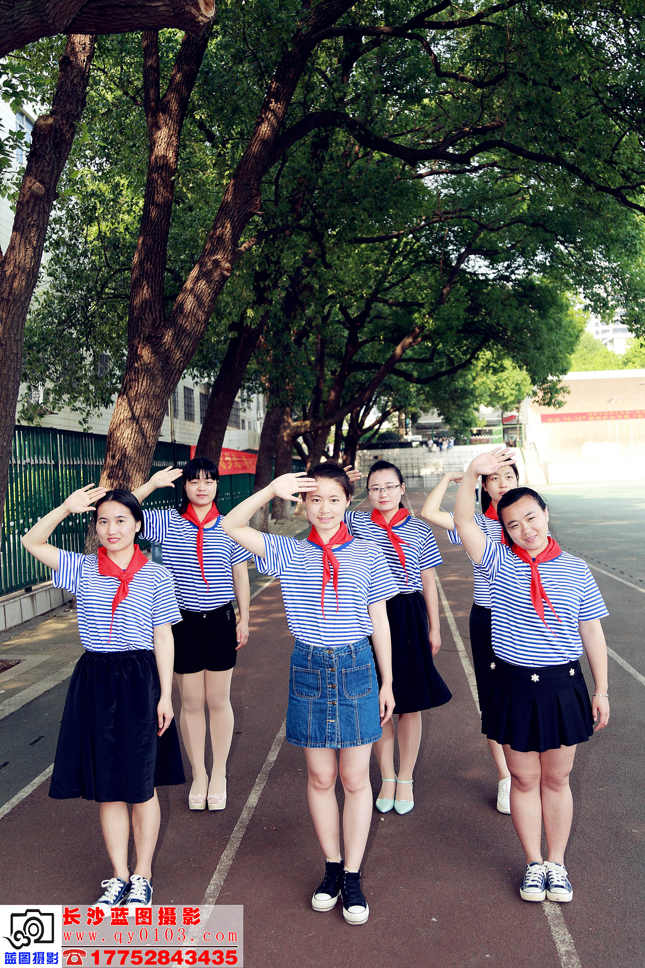 长沙毕业照摄影 服装出租6元起（图ZMTExNzI1MDg0） - 人像摄影 - 站酷设计师毕业照拍摄原创素材 - 站酷ZCOOL