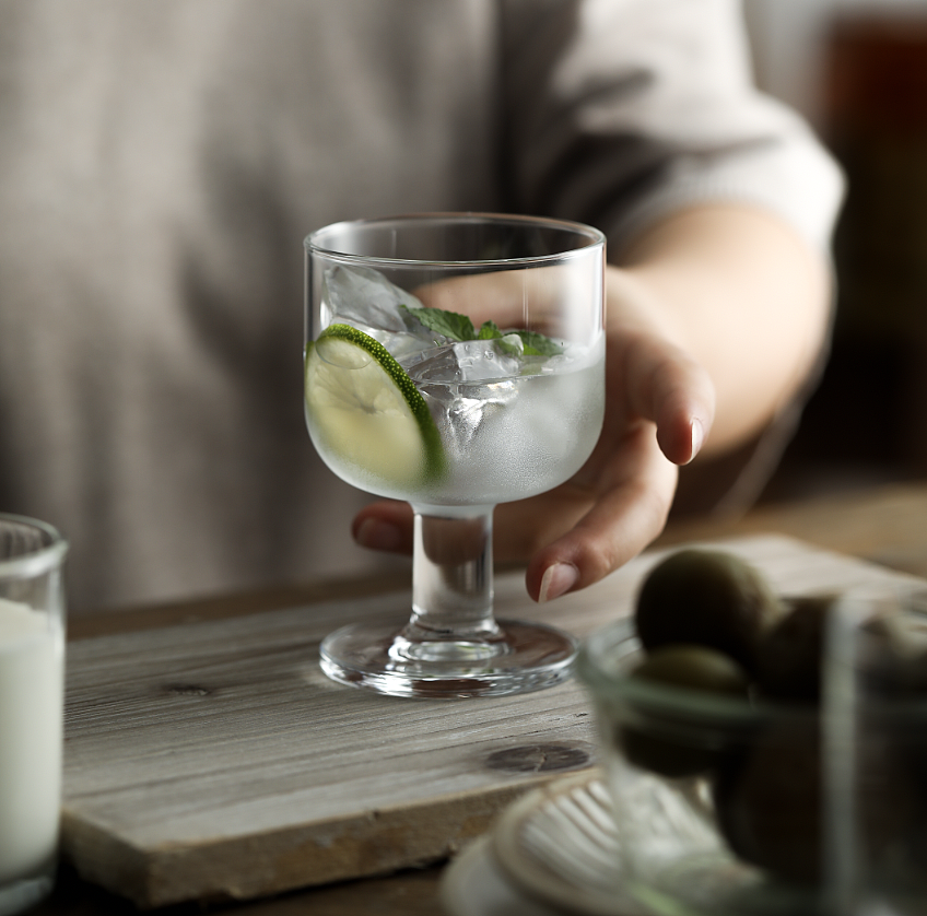 酒杯拍摄|焦糖猫（图ZMjY4NTAxMDI4） - 产品摄影 - 站酷设计师焦糖猫原创素材 - 站酷ZCOOL