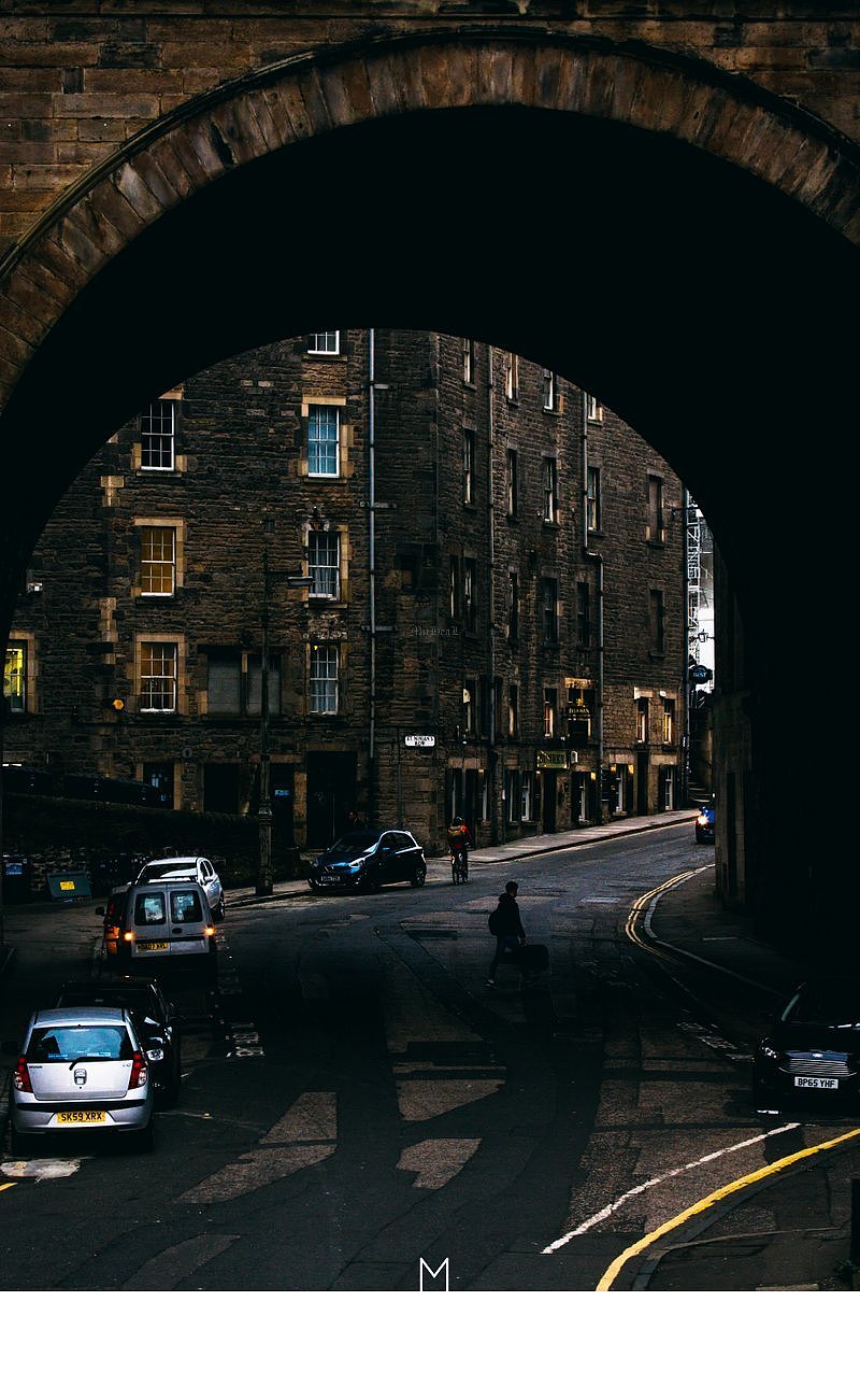 一部有趣的黑色剧情电影.