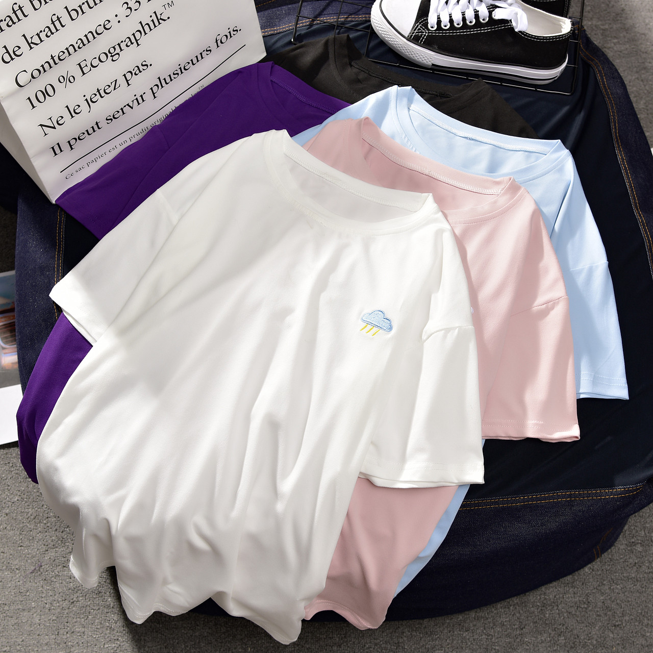 懒人沙发服装拍摄（图ZMTQ0ODQ1MjUy） - 其他服装 - 站酷设计师大睿2018原创素材 - 站酷ZCOOL