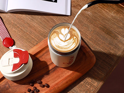 咖啡杯拍摄（个人主页-ZNjY4MjA5MDQ=） - 产品摄影 - 站酷设计师酷酷小弟弟原创素材 - 站酷ZCOOL