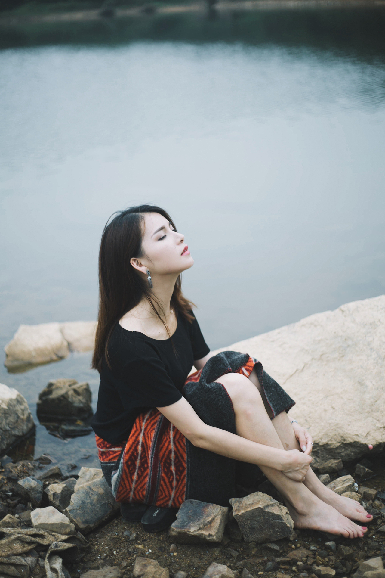 阴天里的小情绪（图ZNTAxNzEwMzI=） - 人像摄影 - 站酷设计师Lizi09原创素材 - 站酷ZCOOL