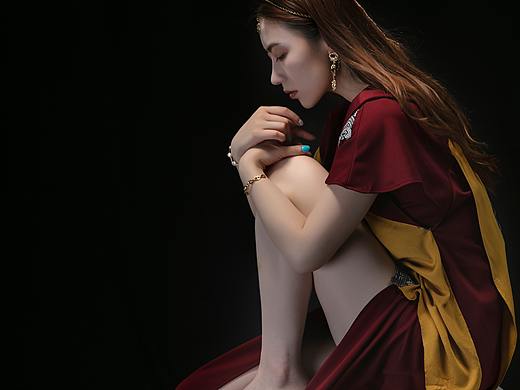 一组学生服装毕业设计照