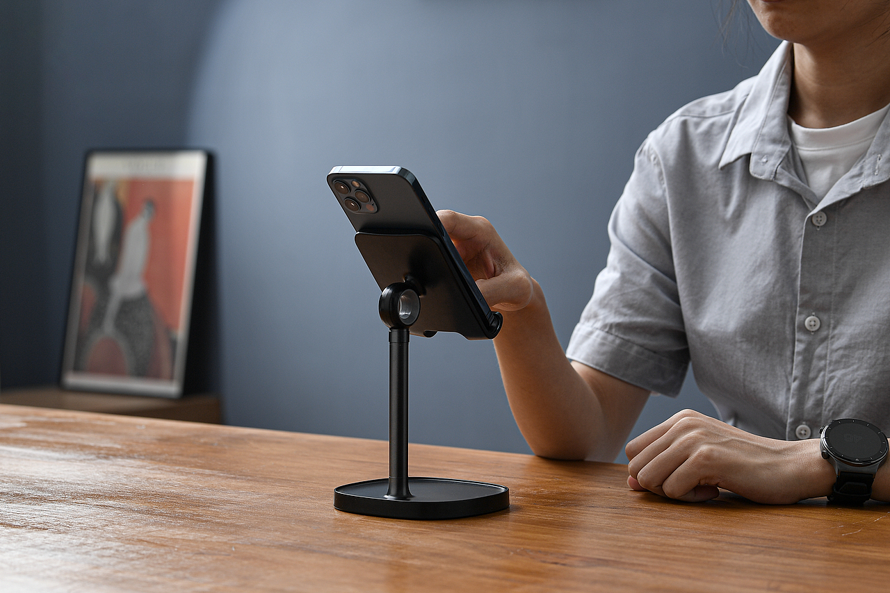 钢化膜-数据线-氛围场景图（图ZMjYzOTg5NjA0） - 产品摄影 - 站酷设计师liu涛涛原创素材 - 站酷ZCOOL