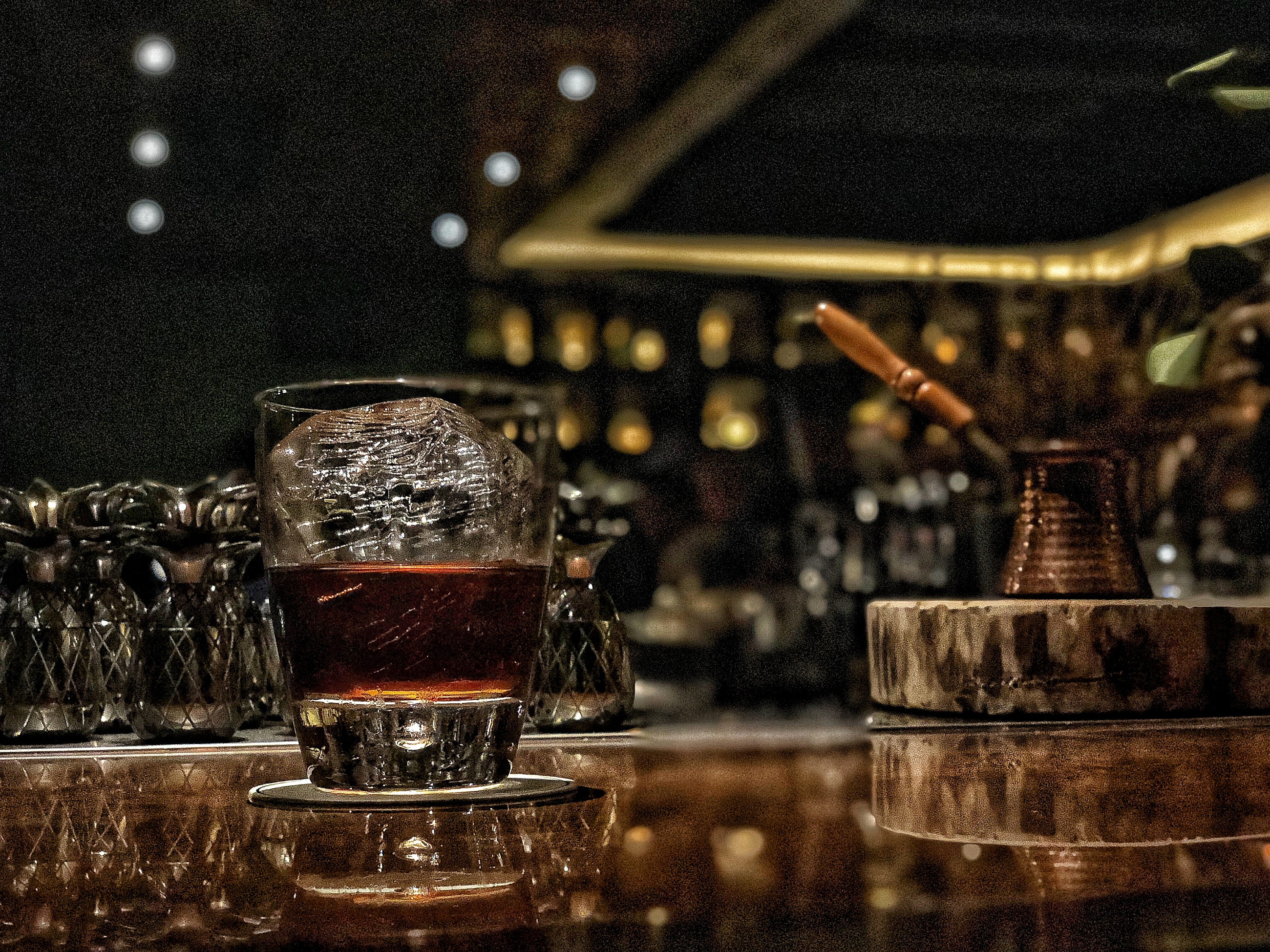 我有酒,我的故事开始了