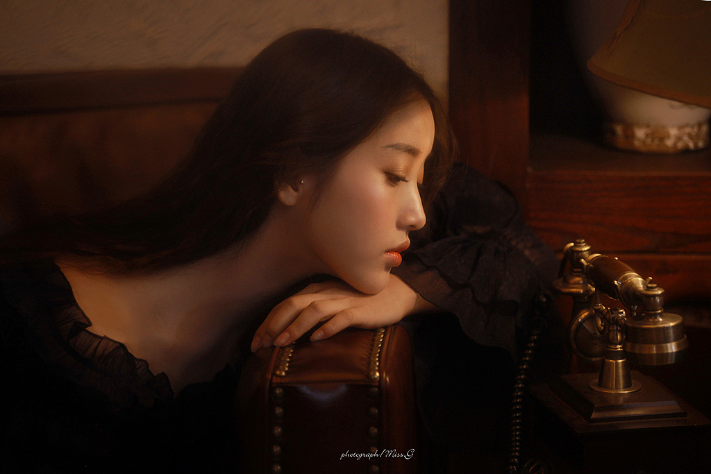 Vivian's Diary（图ZMjE5NjY3MzI=） - 人像摄影 - 站酷设计师摄影师蝈蝈小姐原创素材 - 站酷ZCOOL