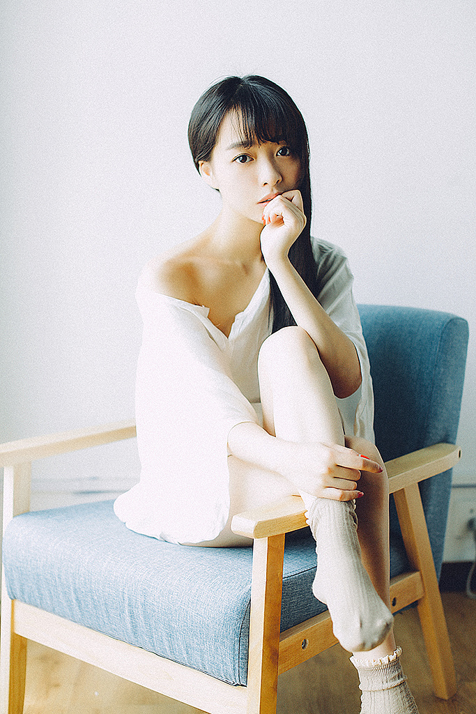 摄影:芫茱姑娘 出镜:演员余心恬