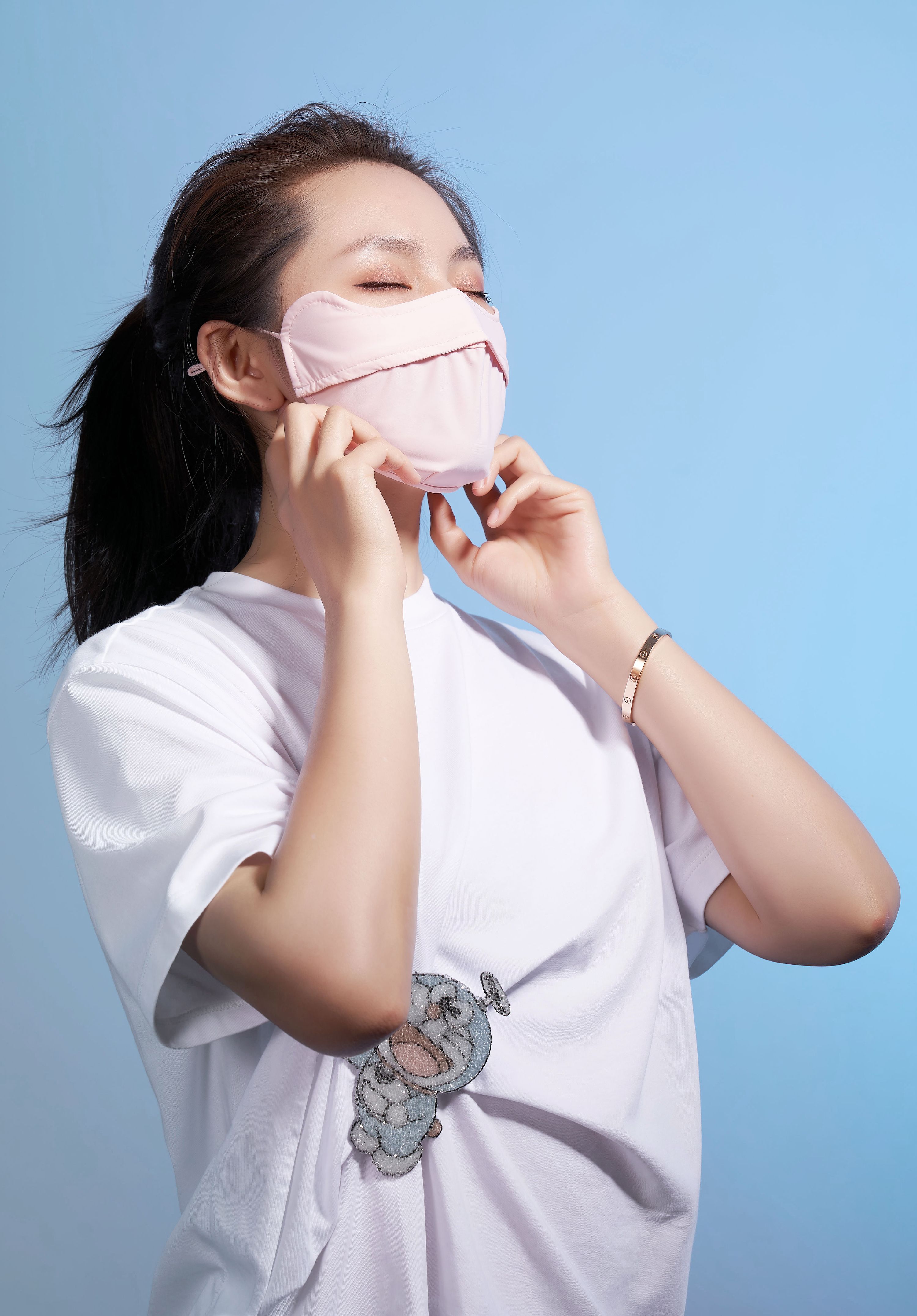 口罩赠品人像拍摄|摄影|人像摄影|等鱼猫 - 原创作品 - 站酷 (zcool)