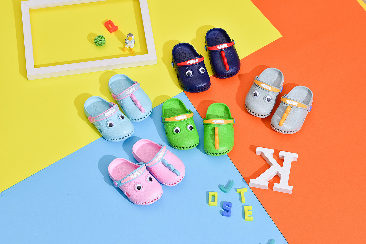 鞋子（图ZMjAwODA1ODcy） - 产品摄影 - 站酷设计师潮阳摄影原创素材 - 站酷ZCOOL