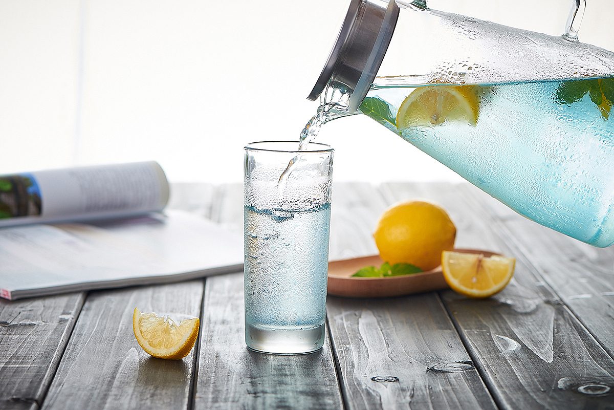 水杯拍摄（图ZOTkxOTgxMzI=） - 产品摄影 - 站酷设计师锐锋摄影RUIFENG原创素材 - 站酷ZCOOL