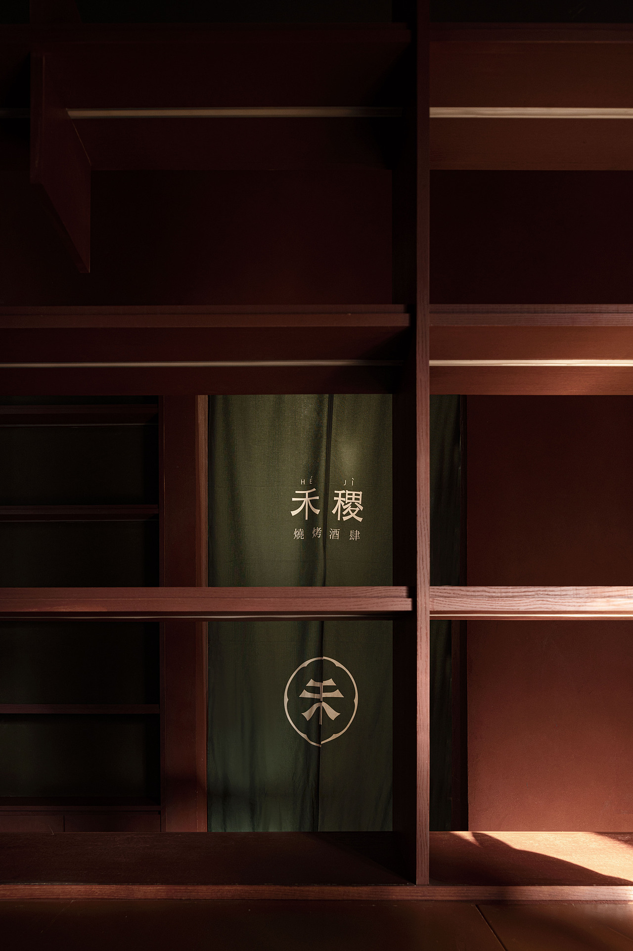 Heji barbecue / 宋风烧烤酒肆