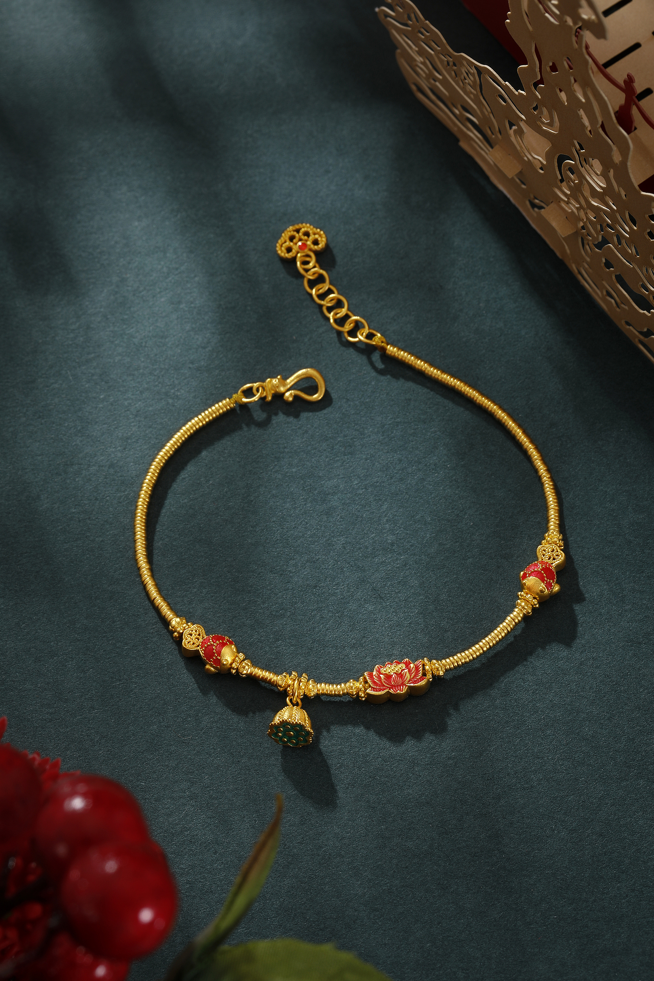 珠宝场景图--国潮风