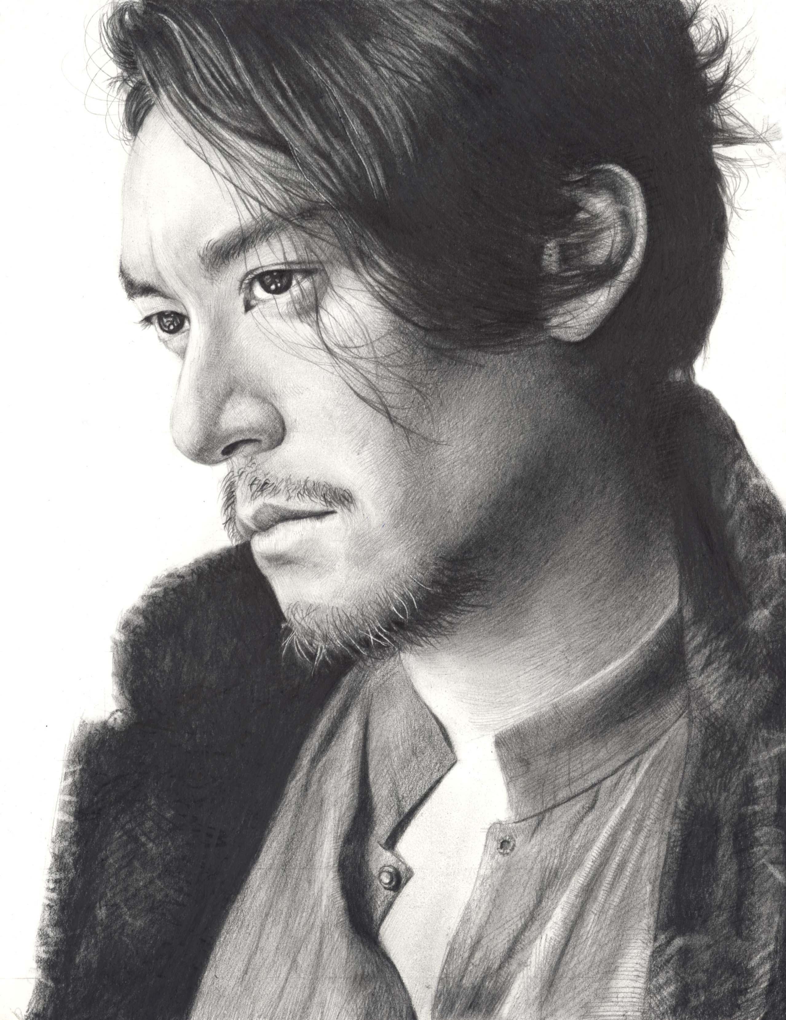 素描习作《张震》