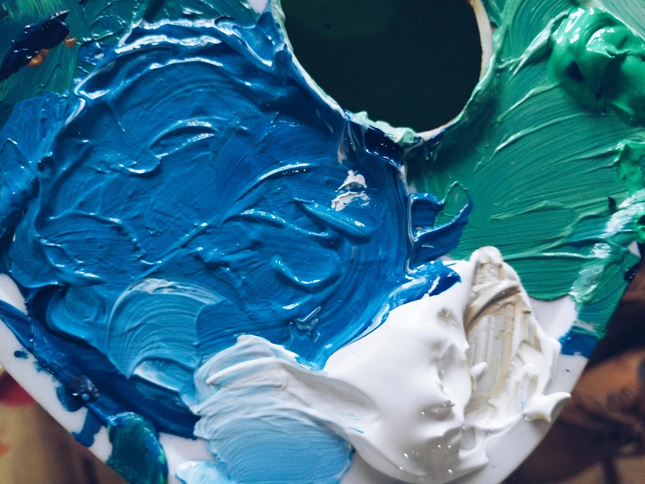 《以梦为马》墙绘（图ZNTI1MTQ3NzI=） - 新锐潮流插画 - 站酷设计师王游歌原创素材 - 站酷ZCOOL