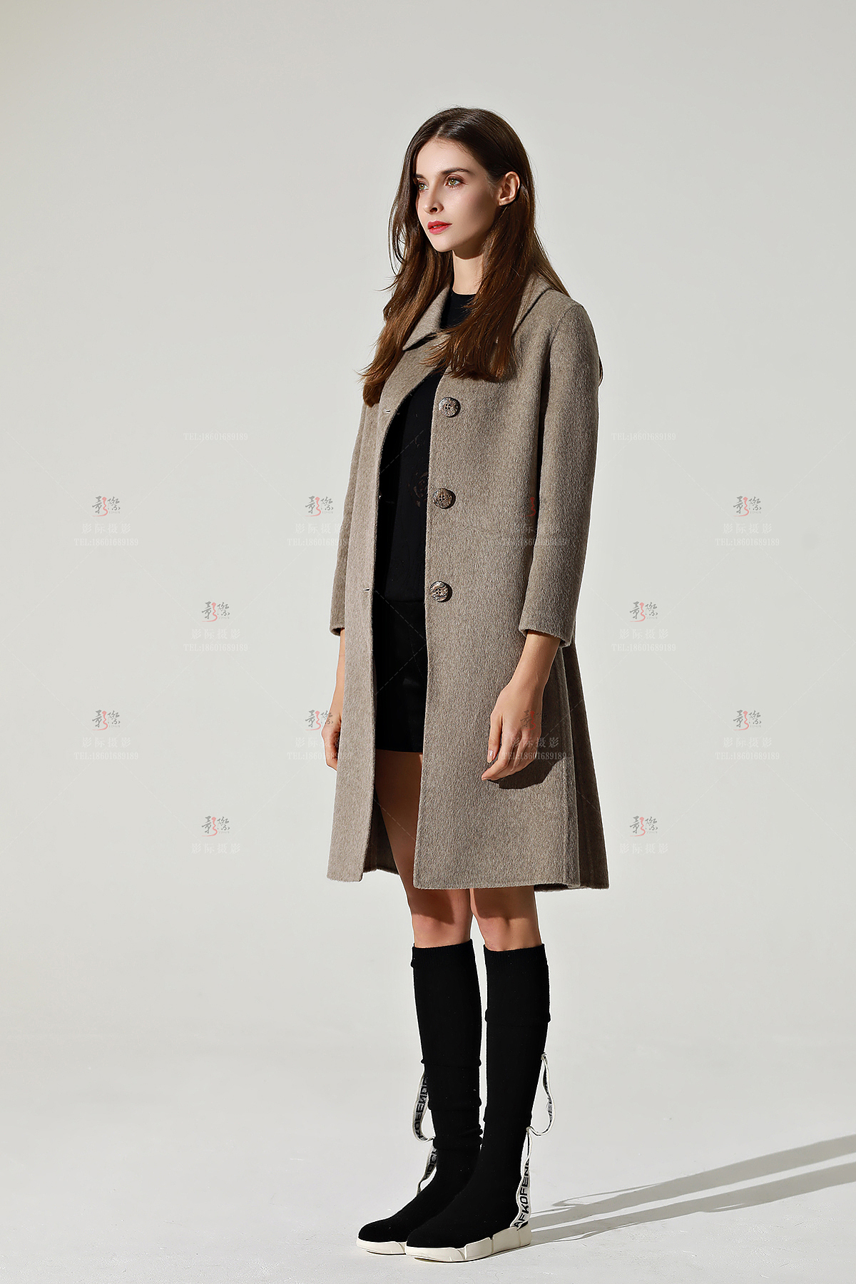 服装模特拍摄 女装外模 毛呢大衣服装网店上新图片网拍