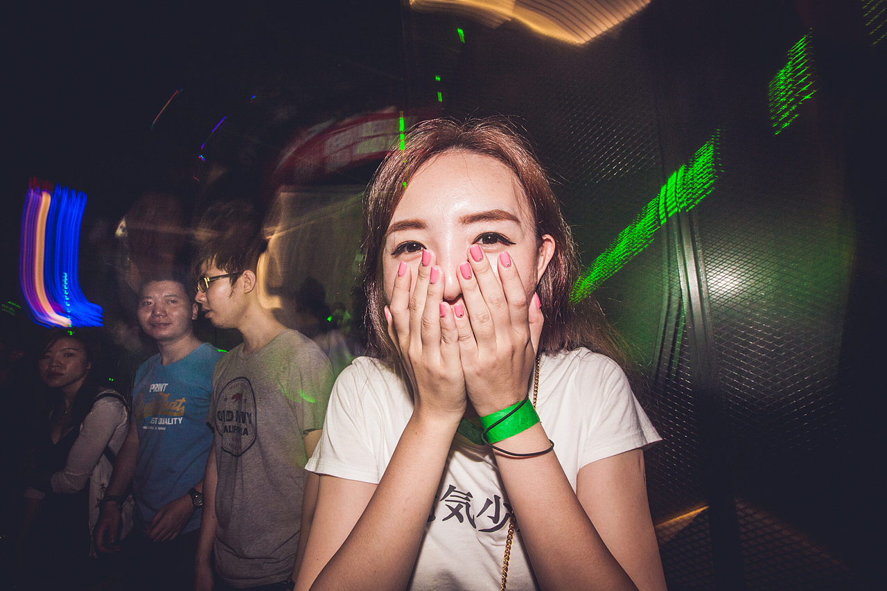 深圳电音party【Red Bull Mad House VOL.2】（图ZNDg3MTExNjQ=） - 人像摄影 - 站酷设计师xubin1123原创素材 - 站酷ZCOOL