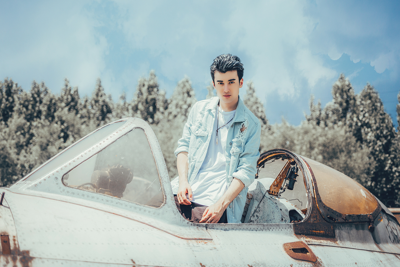 启程（图ZODg0OTc3MDA=） - 人像摄影 - 站酷设计师吴舒克_原创素材 - 站酷ZCOOL