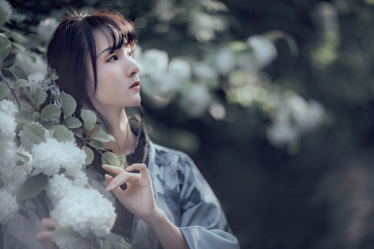 和服 绣球花 （第一次来站酷玩，嘿嘿）（图ZMTEzMDMzMDc2） - 人像摄影 - 站酷设计师李子木LZM原创素材 - 站酷ZCOOL