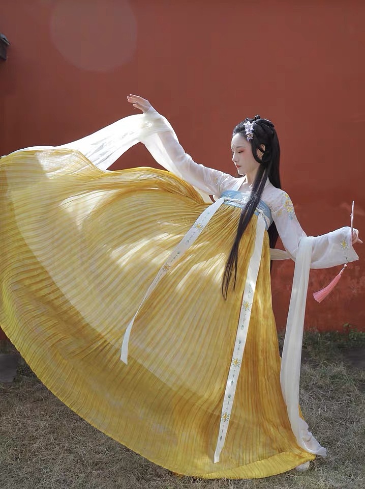 汉服设计成品展示（图ZMTk1OTAzMDQw） - 其他服装 - 站酷设计师Yuki银原创素材 - 站酷ZCOOL
