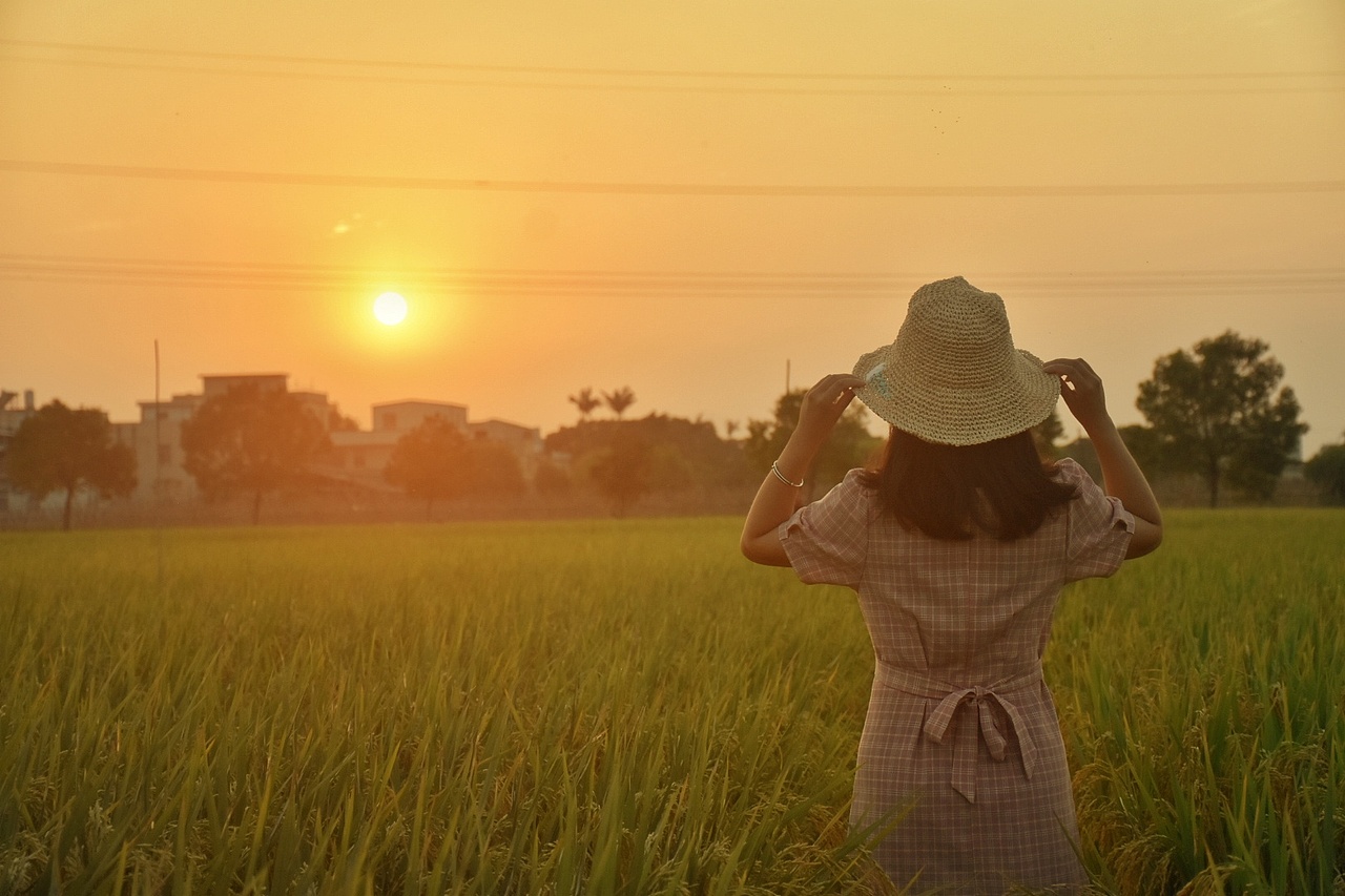 秋??（圖ZMTgzMjc2ODA0） - 人像攝影 - 站酷設計師敏純純原創(chuàng)素材 - 站酷ZCOOL