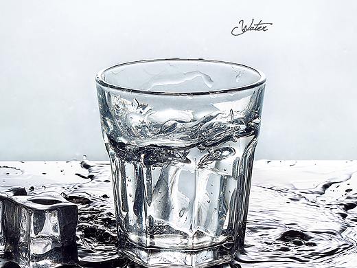 水杯