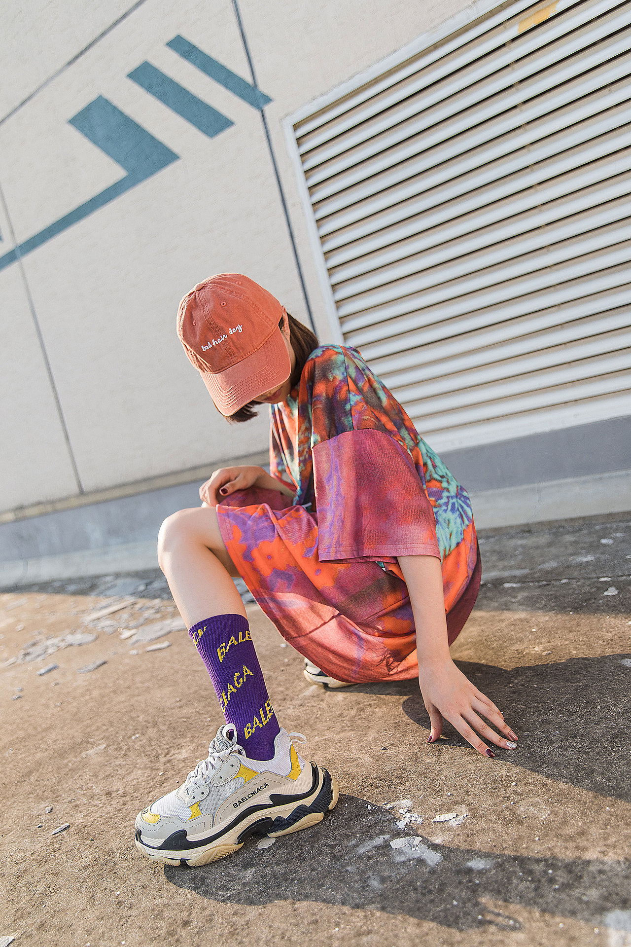 2019春夏女潮袜INS国潮字母袜日系街拍人像女生（图ZMTg4NDM2NDAw） - 人像摄影 - 站酷设计师承影摄计原创素材 - 站酷ZCOOL