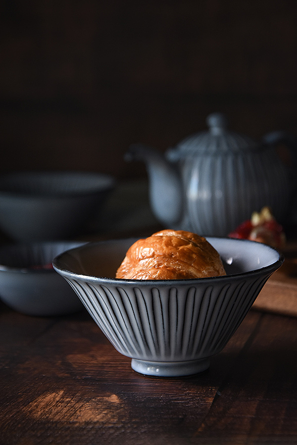 暗调子餐具拍摄（图ZMTQzOTM5NTM2） - 产品摄影 - 站酷设计师北极光Nick原创素材 - 站酷ZCOOL