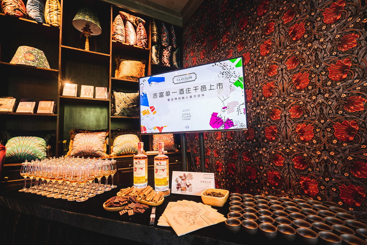 酒会（图ZMTg0NzYxODg0） - 人文/纪实摄影 - 站酷设计师比优传媒原创素材 - 站酷ZCOOL