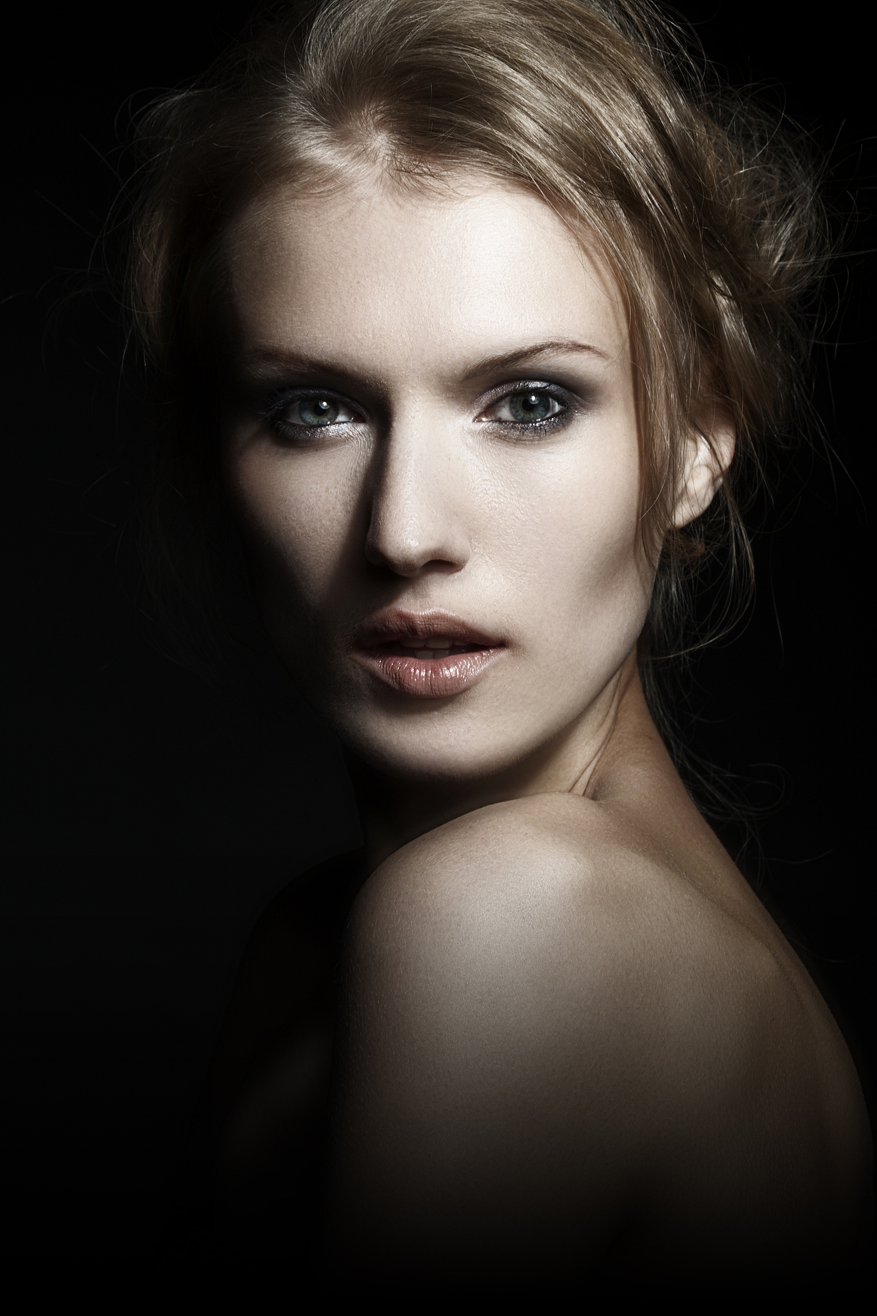 人像精修（图ZODQwNjI2Mjg=） - 电商 - 站酷设计师刘小菲原创素材 - 站酷ZCOOL