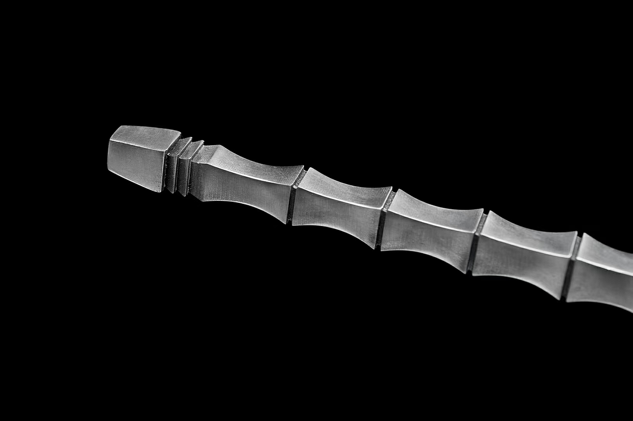 尉迟恭铜装龙吞钢鞭塔鞭全长93厘米刃长70厘米