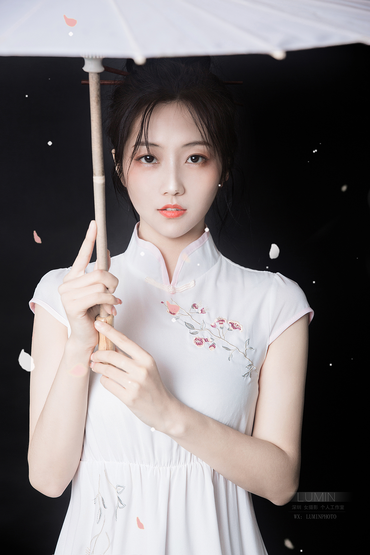 深圳找个女摄影师拍照还妆发服全包的那种（图ZMjk4MjI4MTQ4） - 人像摄影 - 站酷设计师深圳女摄LUMIN原创素材 - 站酷ZCOOL