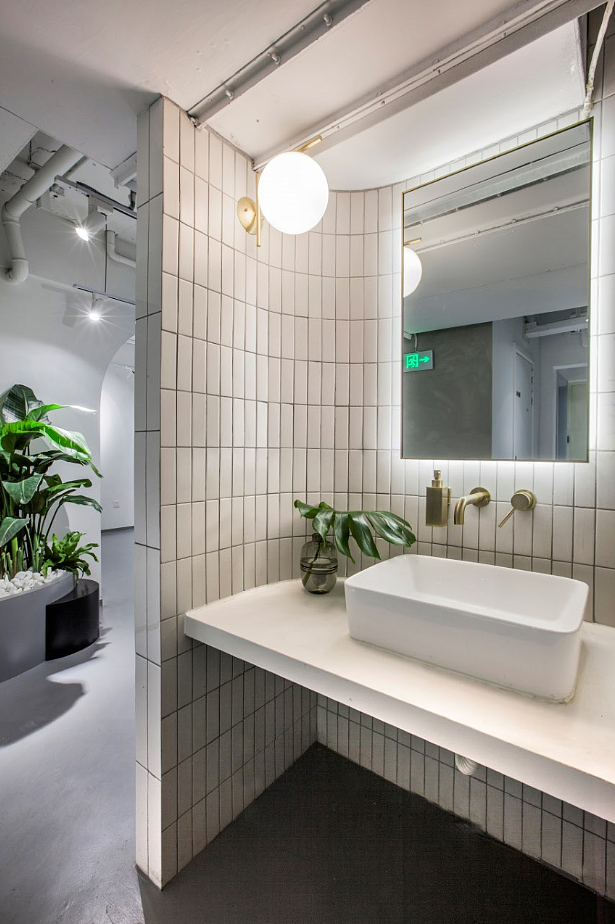 时空交汇下的健康新体验——上海YUAN·Space美甲店