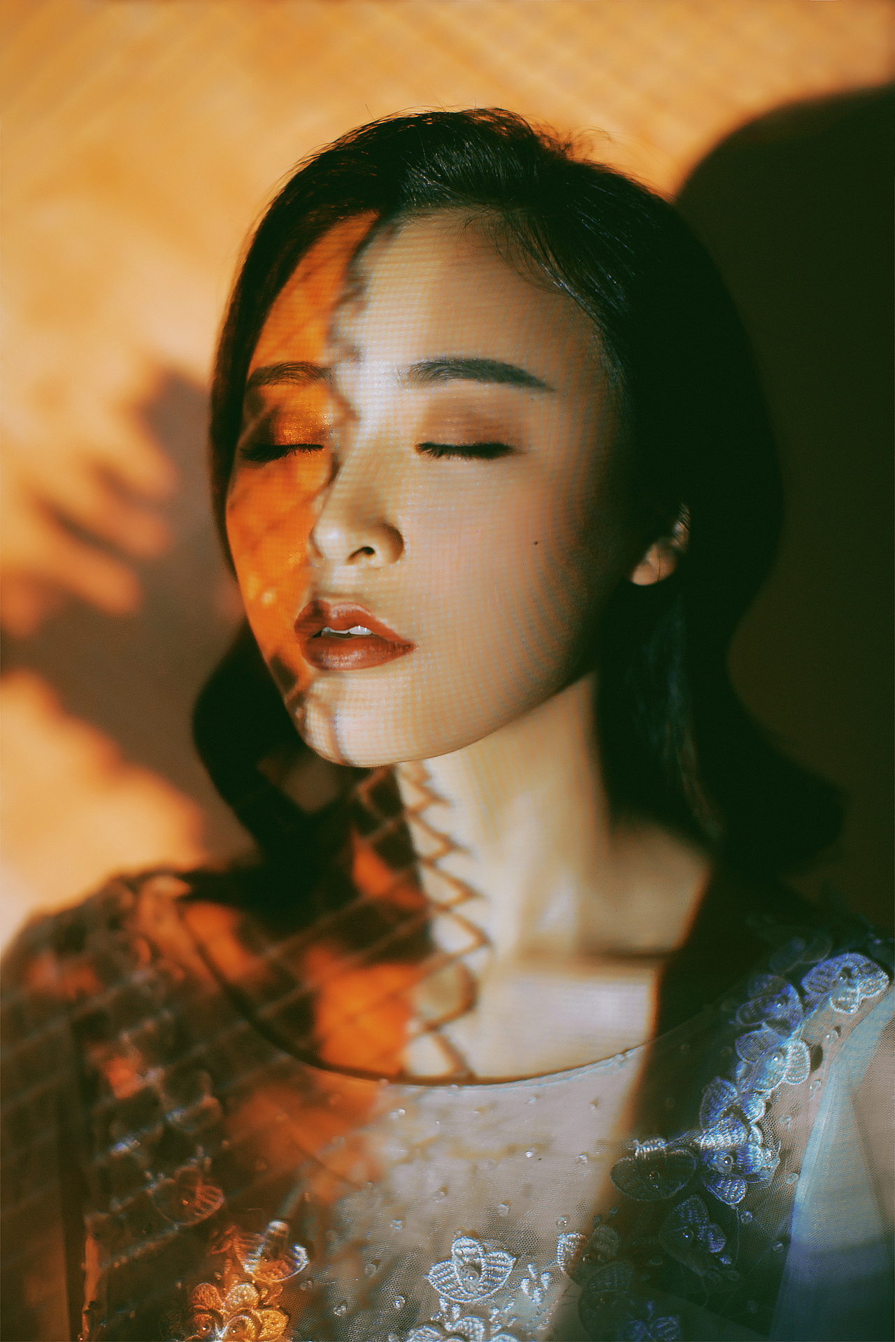 「最后,我变成了你」(图ZODI3ODY3MDg=) - 人像摄影 - 站酷设计师韋韋韋維斯原创素材 - 站酷ZCOOL
