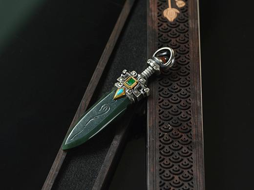设计师作品|干将翡翠吊坠