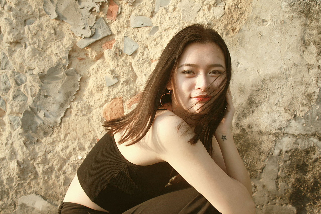 惊鸿是你，甜美也是你（图ZODA4MzIxNDQ=） - 人像摄影 - 站酷设计师木锦原创素材 - 站酷ZCOOL