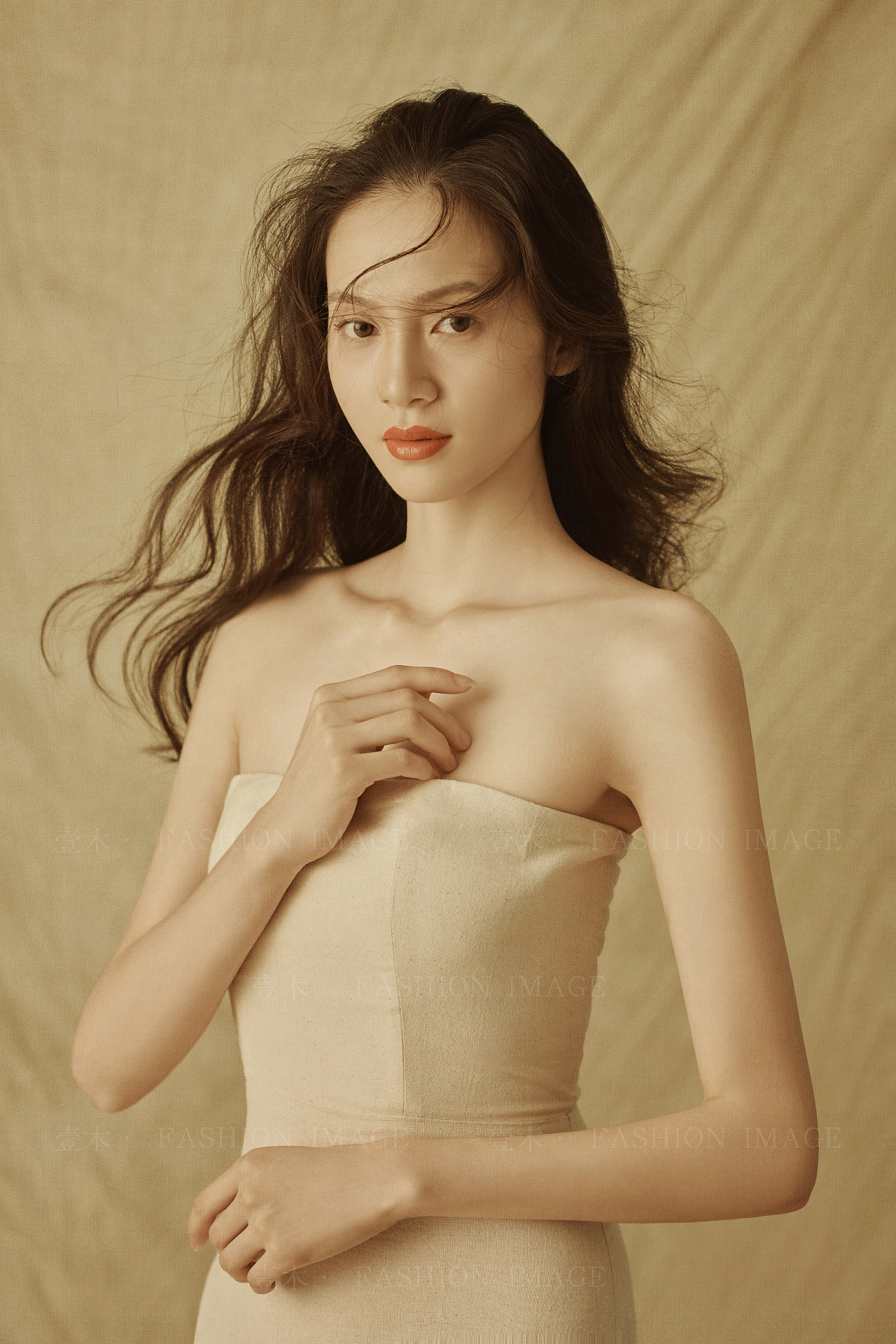 【云雀的赞歌】壹木· FASHION IMAGE（图ZMjM0MTA5NDQ4） - 人像摄影 - 站酷设计师壹木映画现代馆原创素材 - 站酷ZCOOL