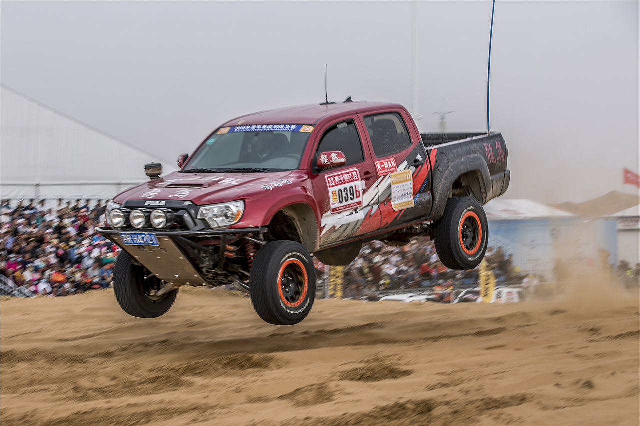 英雄会/阿拉善会英雄