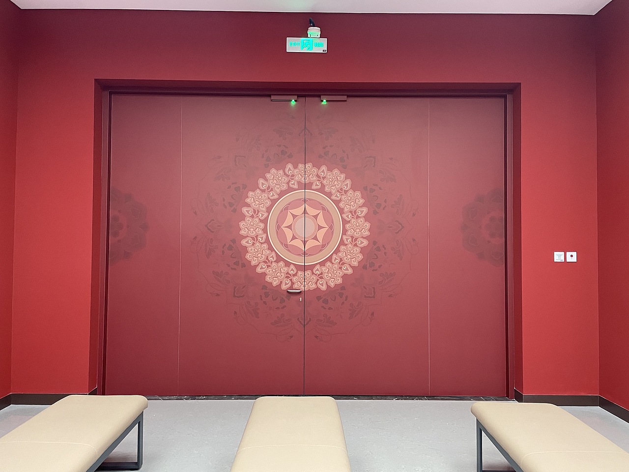 党和国家领导人外交活动礼品展（图ZMjczNzY1MzYw） - 展陈设计 - 站酷设计师DesiXuly原创素材 - 站酷ZCOOL