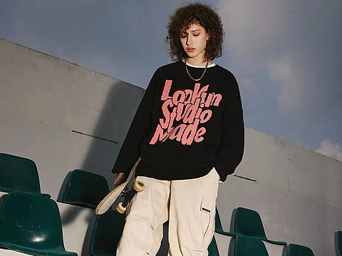 美式街头潮牌女外模