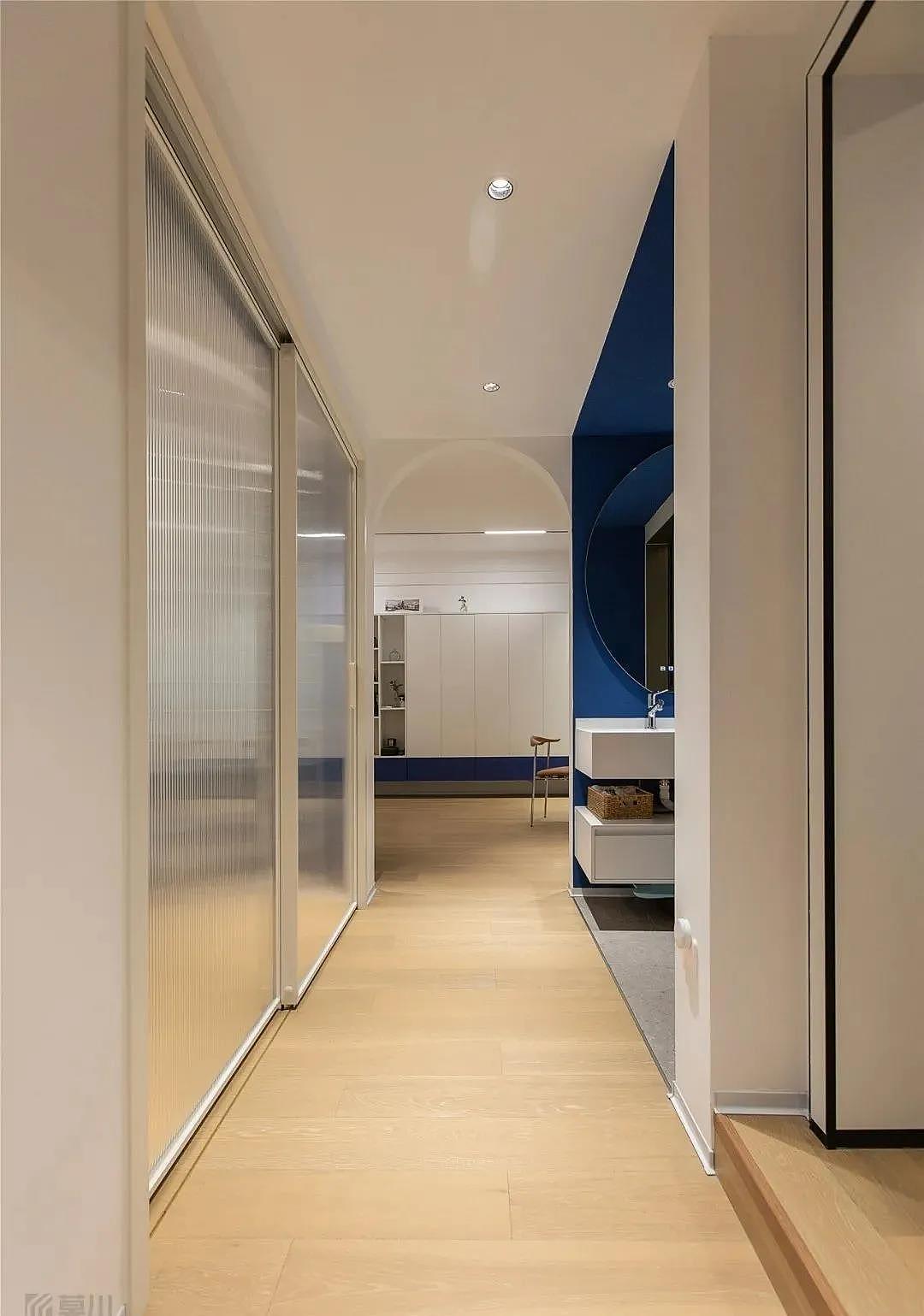 114m²简约温馨三居，白色+克莱因蓝的搭配明净又高级！（图ZMjc5MjY2Njc2） - 家装设计 - 站酷设计师峰光无限装饰原创素材 - 站酷ZCOOL