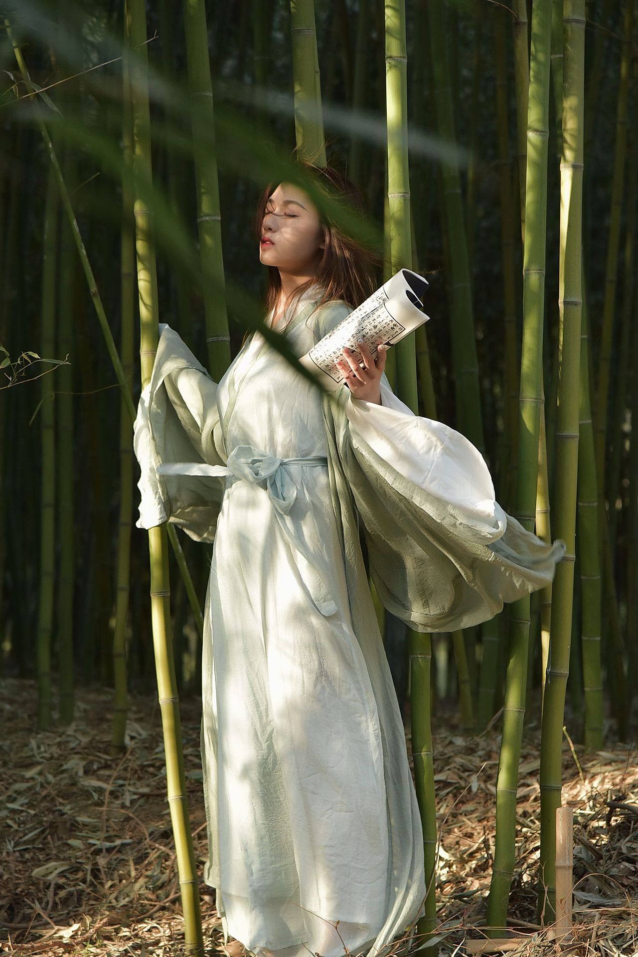 苦学摄影多年,只为求得今日一鸣惊人,诸位 献丑了