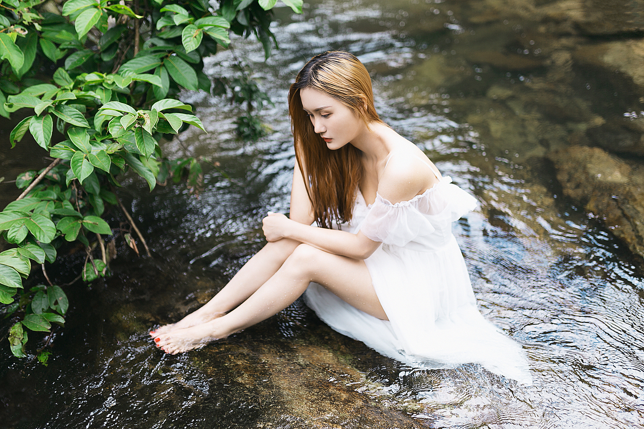 水滴滴落「深圳写真约拍」