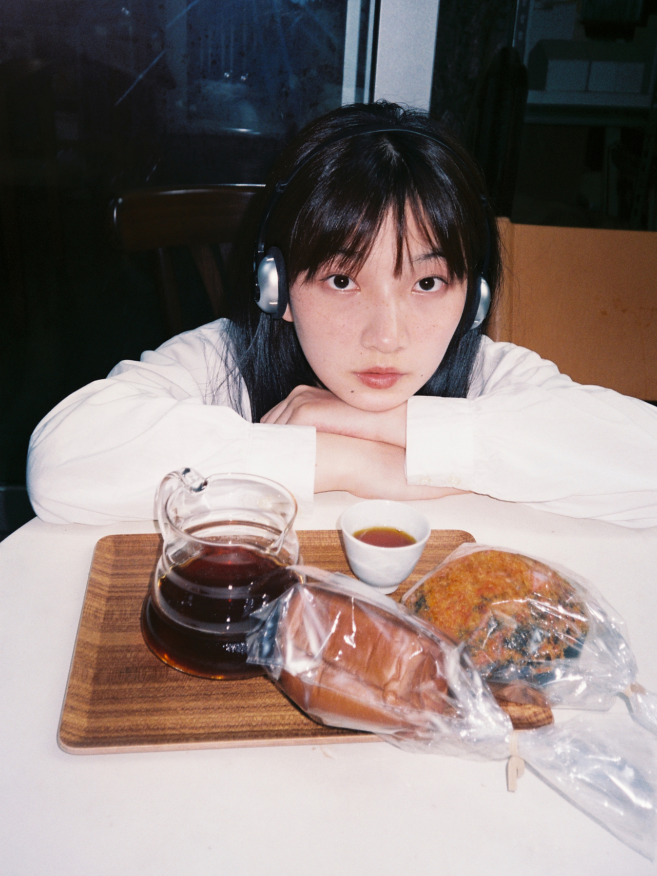 耳机少女（图ZMjk4MDUwMzA4） - 人像摄影 - 站酷设计师梁小猪猪原创素材 - 站酷ZCOOL