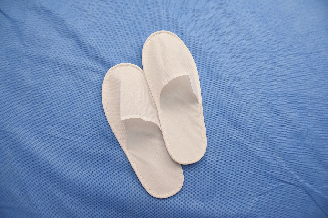 光圈数值越大,光圈越小,光圈数值越小,光圈越大。