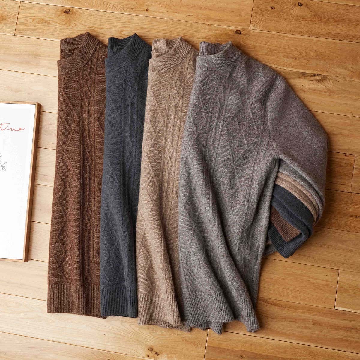 毛衫平铺挂拍 毛衣场景拍摄 羊毛衫静物拍照片（图ZMzIyNzE4NDcy） - 产品摄影 - 站酷设计师影际摄影原创素材 - 站酷ZCOOL