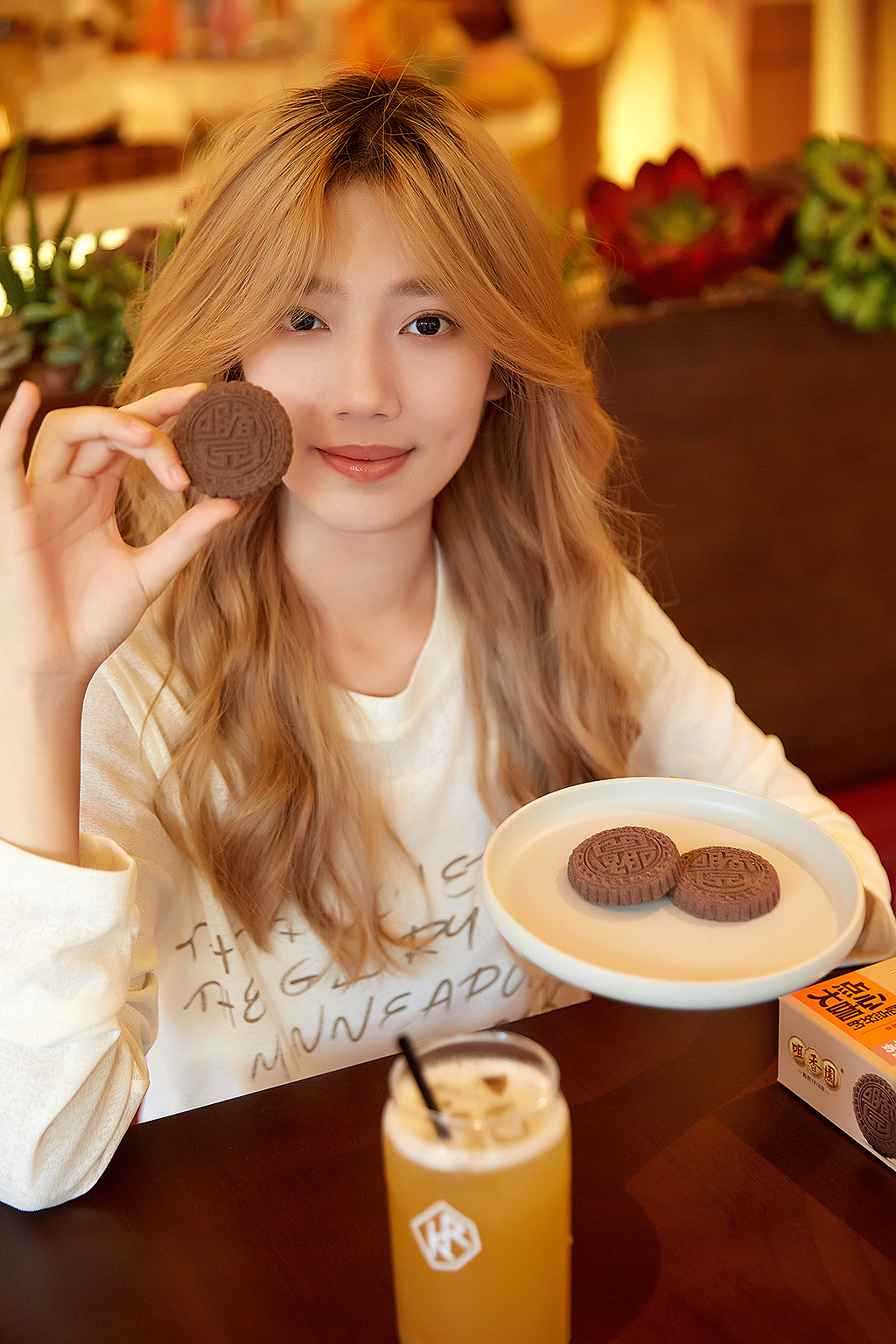 巧克力牛奶夹心杏仁饼