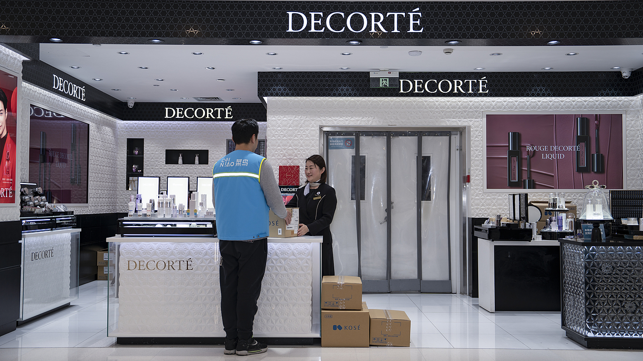 菜鸟裹裹全球新总部展厅人物肖像 ❌ 铁皮鼓