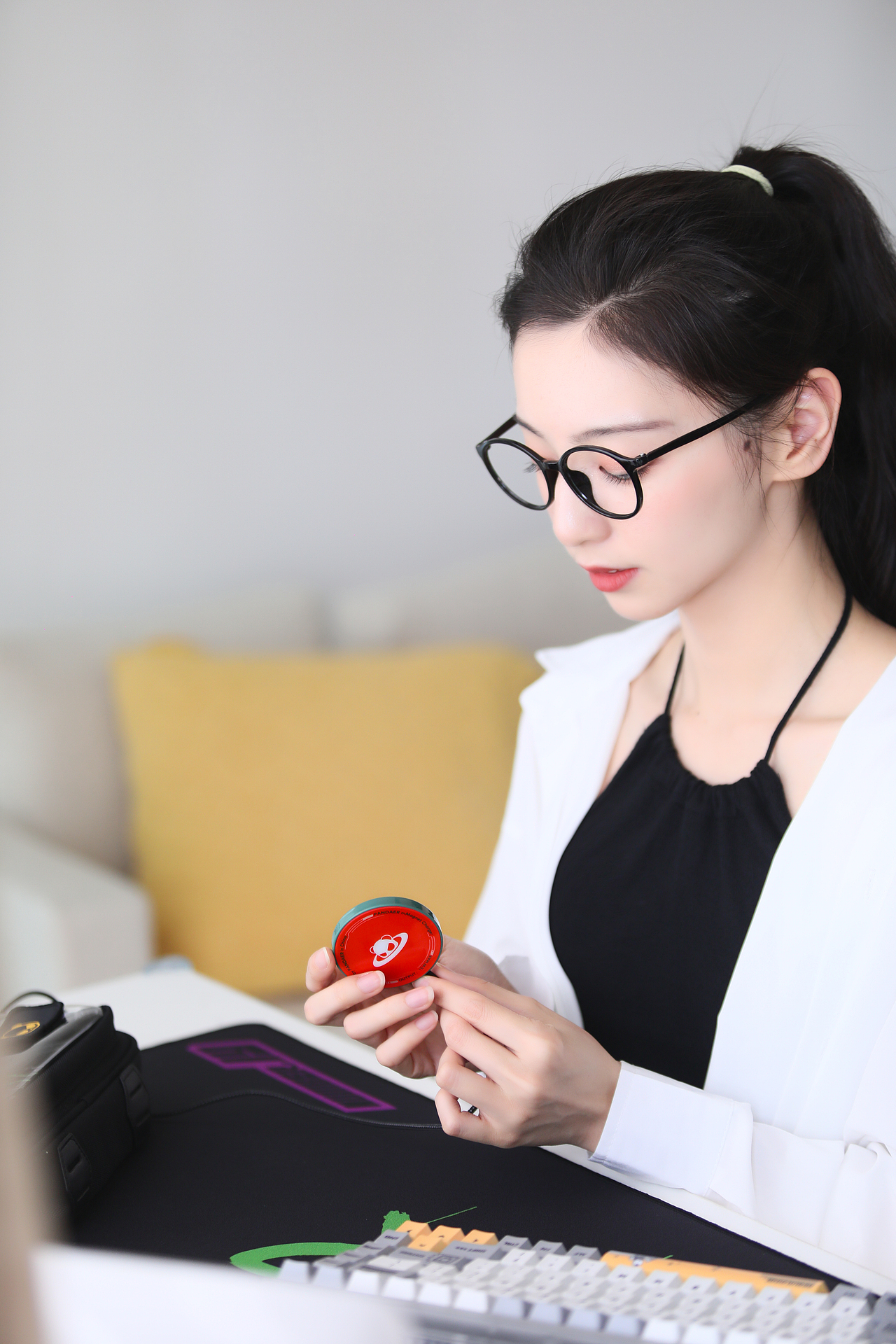 魅族妙磁充电器人物美图