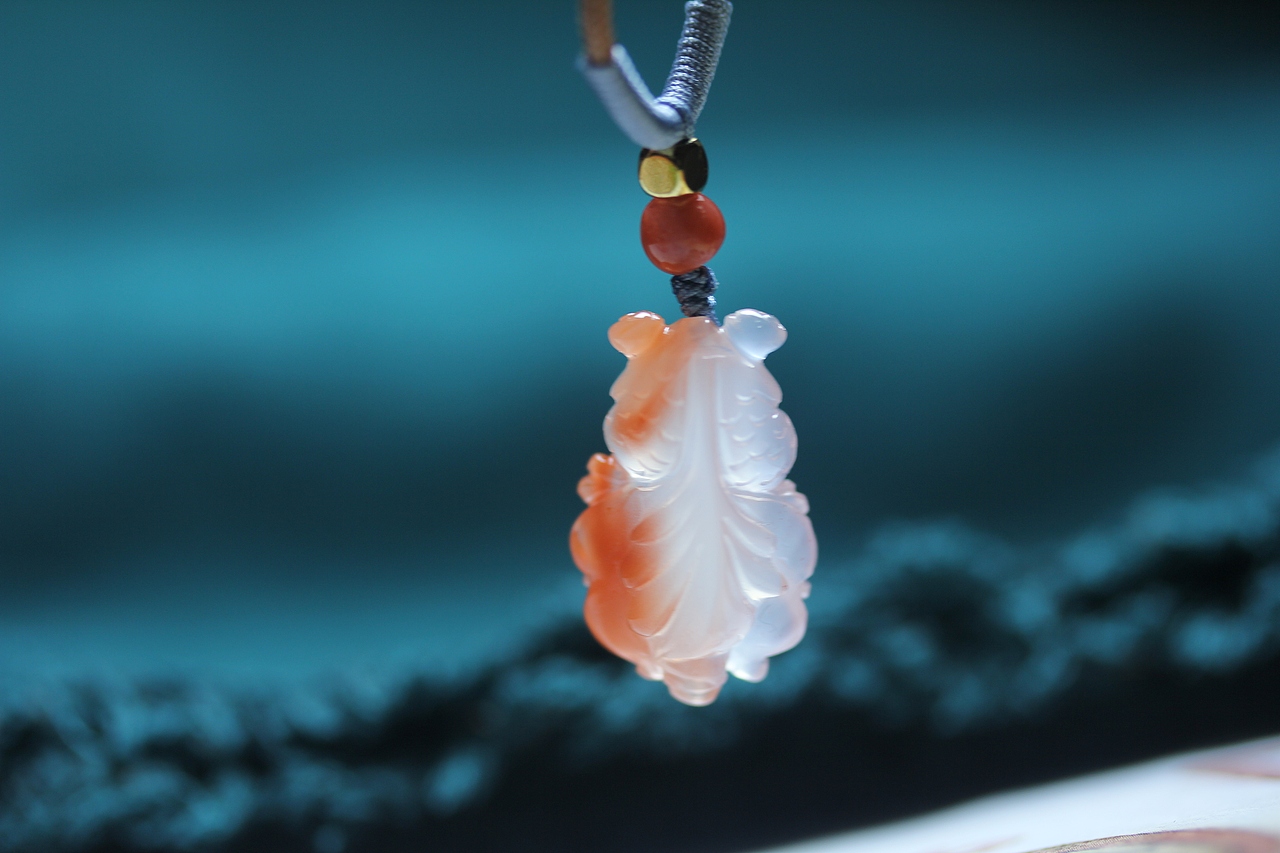 九张23.6.15马料黑色巧雕年年有余